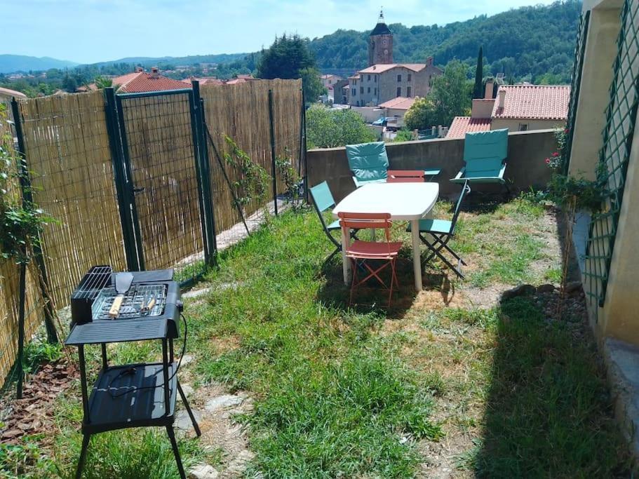 Maison 4 Pers Avec Jardin Au Pied Des Montagnes Ria Luaran gambar