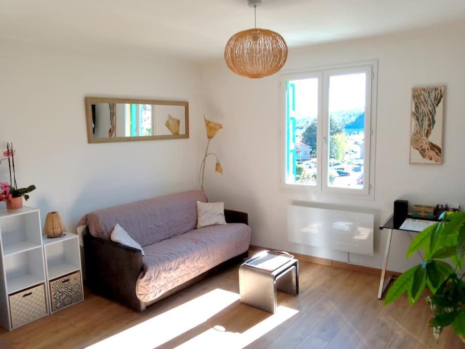Maison 4 Pers Avec Jardin Au Pied Des Montagnes Ria Luaran gambar