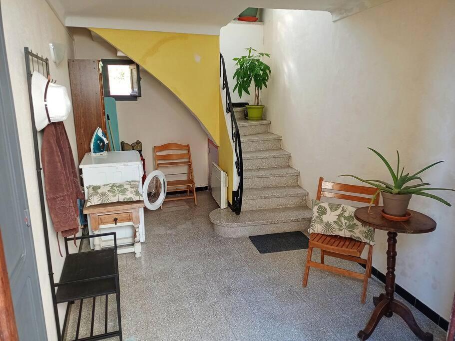 Maison 4 Pers Avec Jardin Au Pied Des Montagnes Ria Luaran gambar